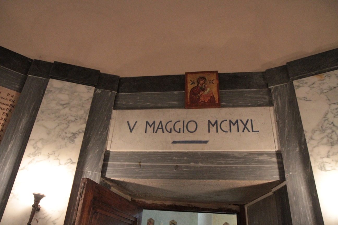 Tempio Votivo dei Medici d'Italia, Duno - 11.JPG